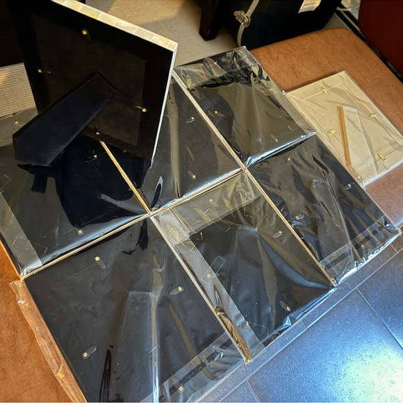 Mother of Pearl Picture Frames. Set of 8. New. - Picture 3 of 3